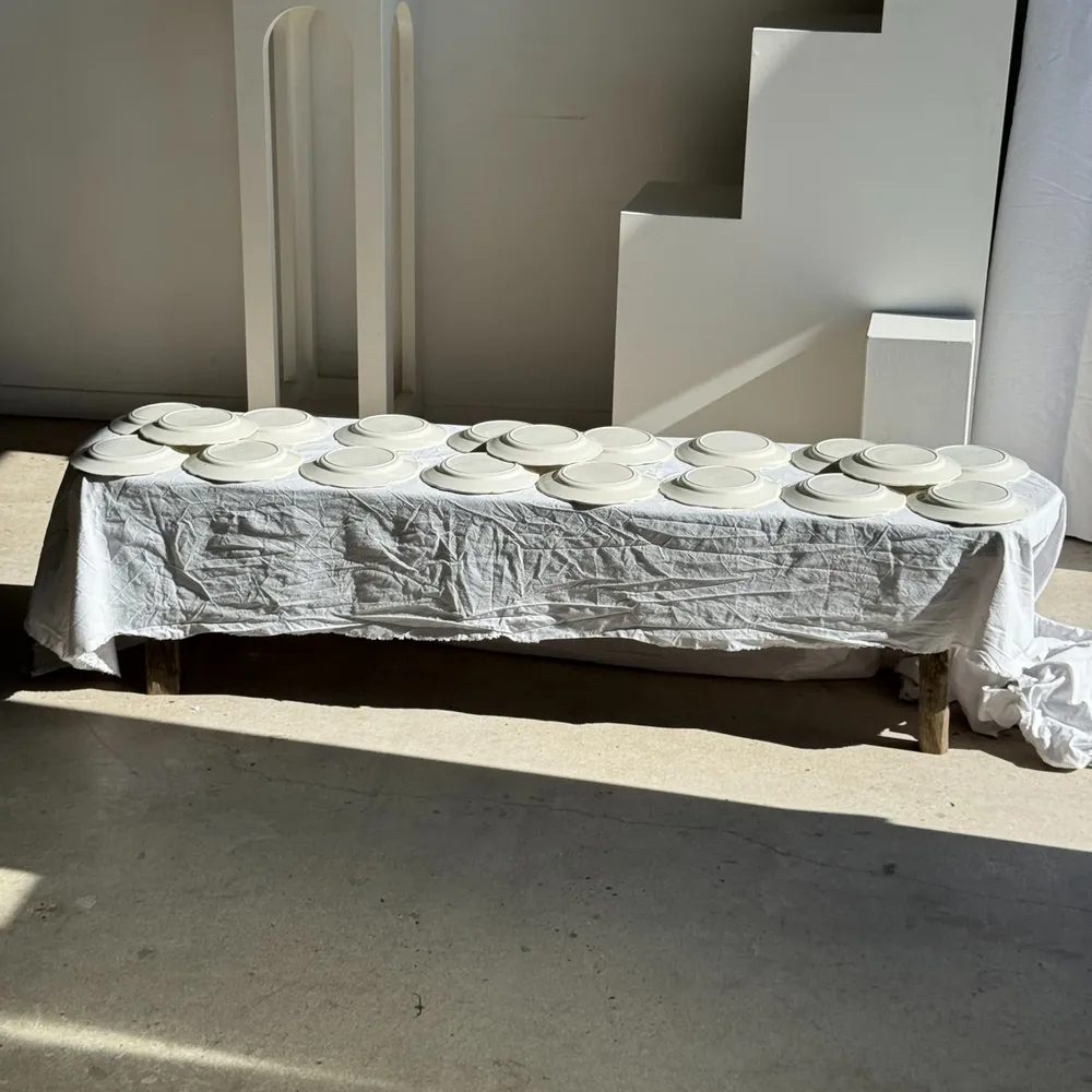 Formal plates - Set of 19 large vintage yellow dinner plates with pink flowers and bor - OFFICE OBJETS