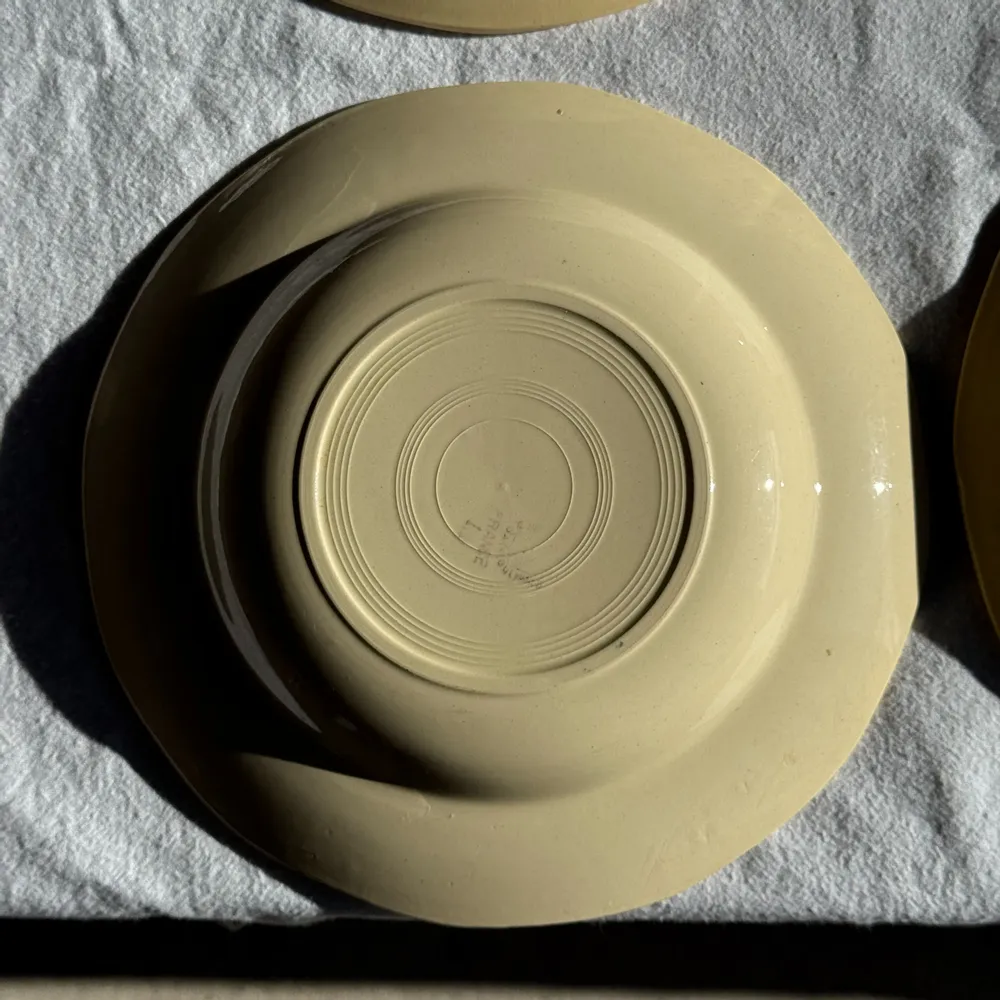 Everyday plates - Set of 12 Digoin Sarreguemines beige pink blue soup plates - OFFICE OBJETS