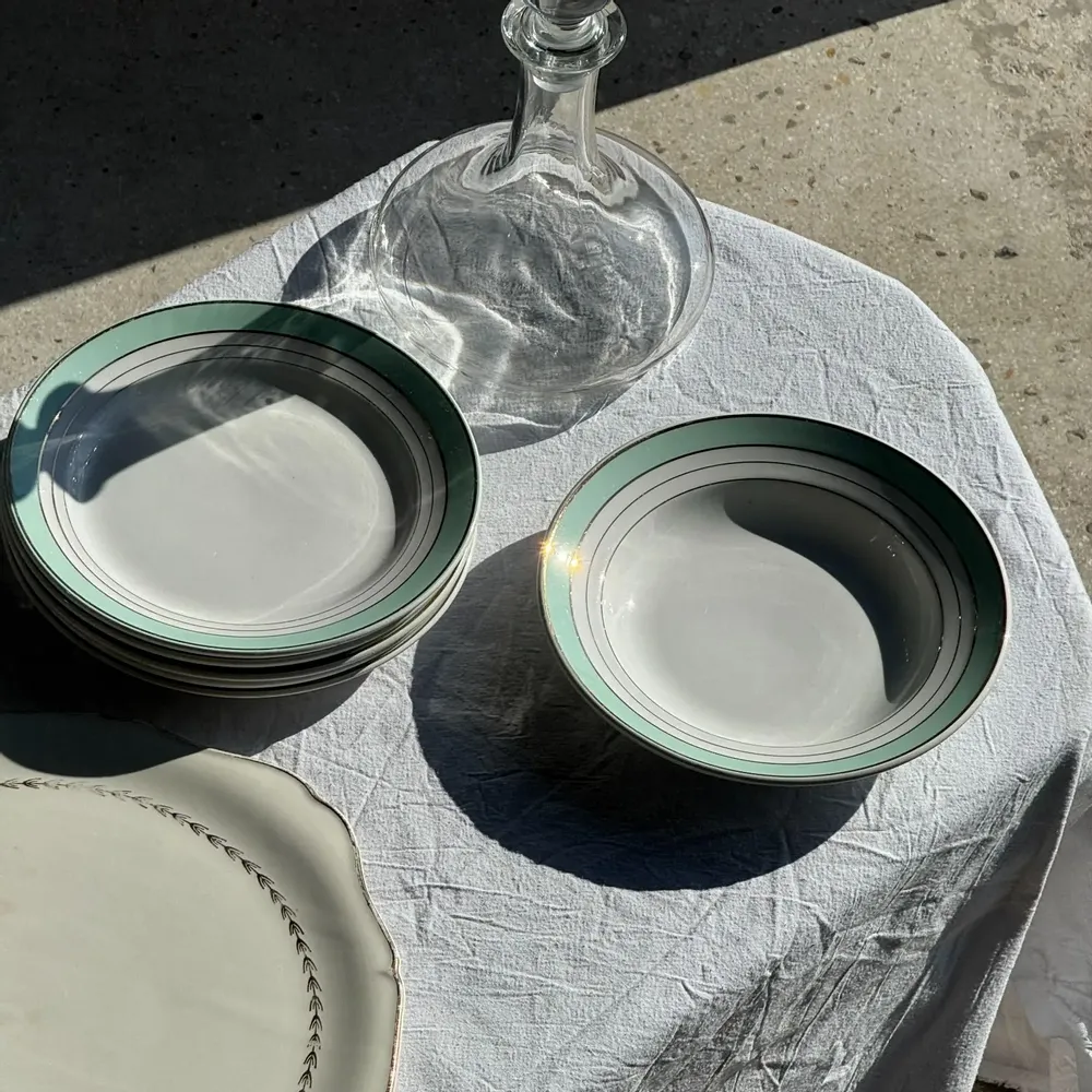 Formal plates - Set of 8 antique turquoise soup plates with gold border D22.5 - OFFICE OBJETS