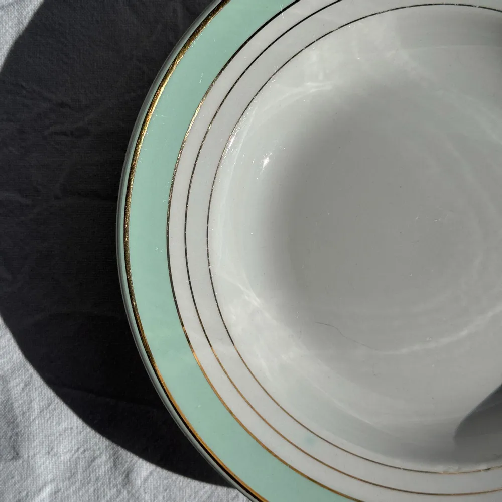 Formal plates - Set of 8 antique turquoise soup plates with gold border D22.5 - OFFICE OBJETS