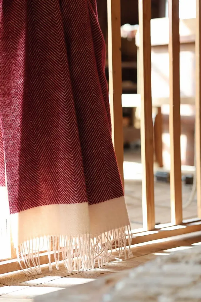 Plaids - Plaid en laine FLORENCE - rouge - MOST-BLANKETS