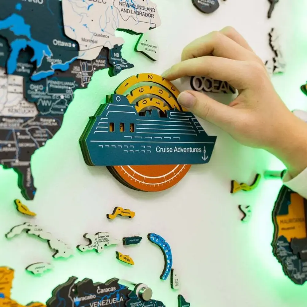 Objets de décoration - Carte du Monde en Bois Colorée 3D Travel Tracker Cruise Liner - Indie - ENJOY THE WOOD