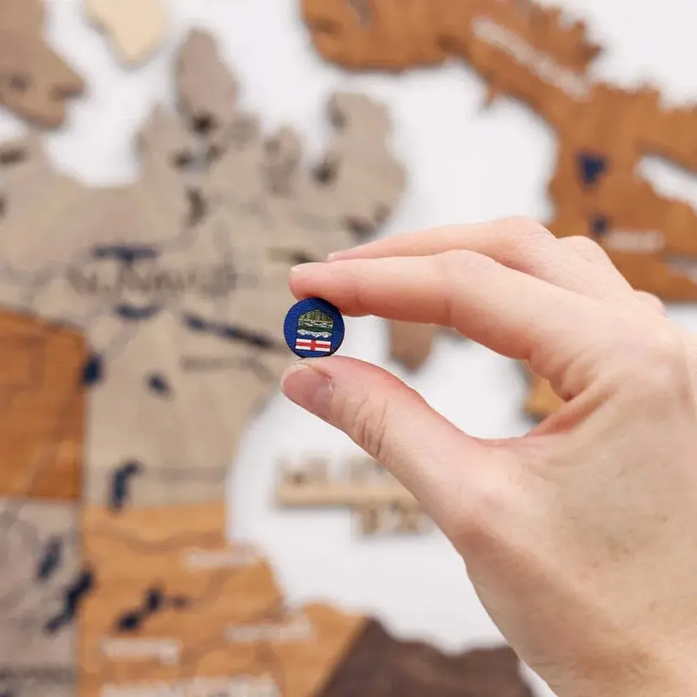 Decorative objects - Canadian province pins - ENJOY THE WOOD