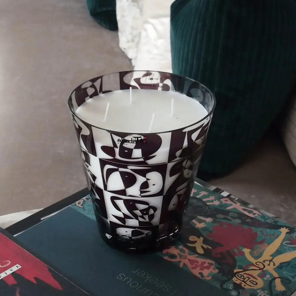 Bougies - Mosaico En Ajedrez (Cuir-Musc-Ambre) - Bougie parfumée en verre - 16 cm - ARTITUDE HOME