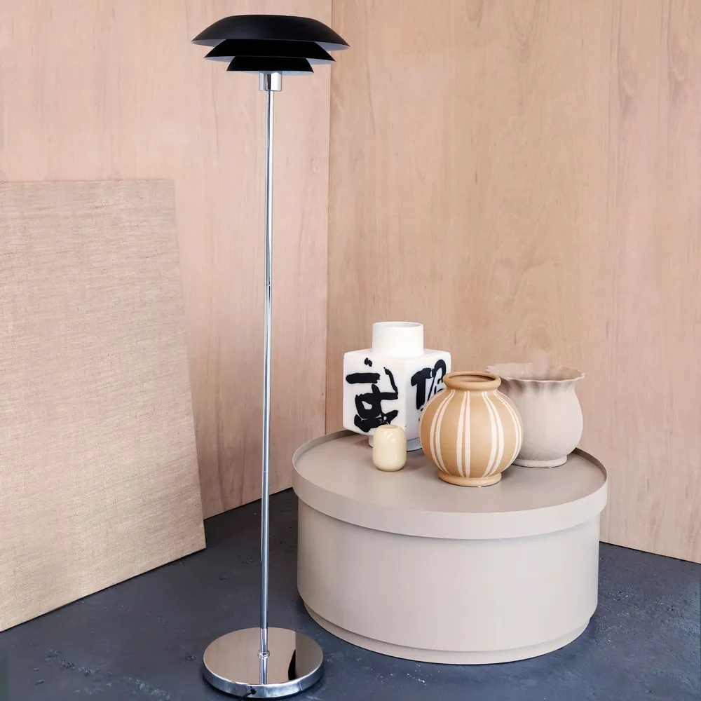 Lampes à poser - Lampadaire noir DL31 - DYBERG LARSEN