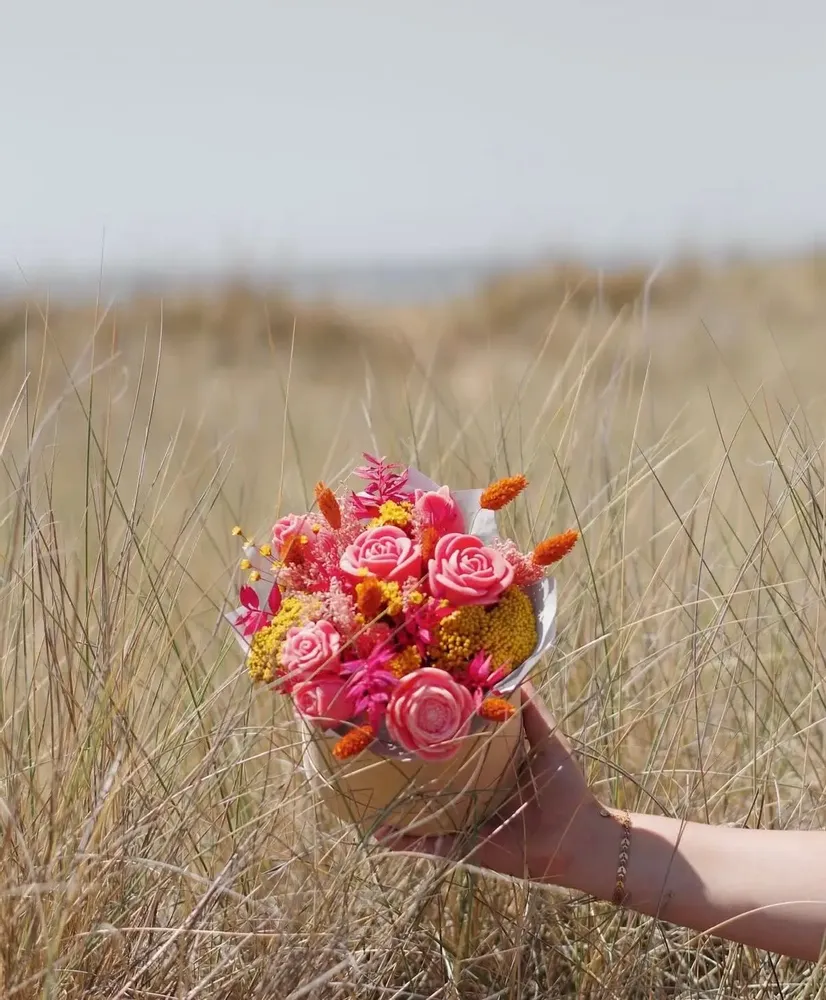 Objets de décoration - Caisse de 120 fleurs de cire : Rose-Blanc-Violet-Rouge / Cire végétale - COSMÉTIQUES DE QUIBERON