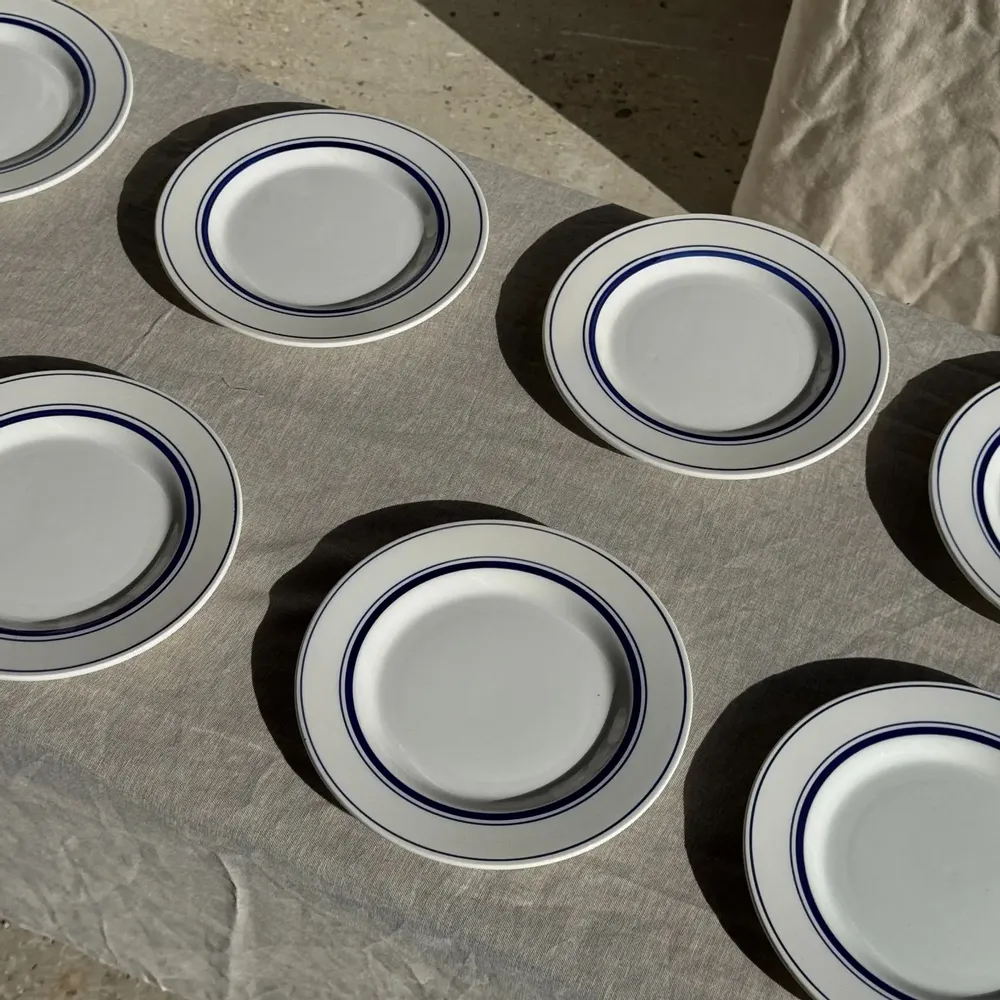 Assiettes au quotidien - Lot de 10 petites assiettes à dessert en céramique italienne Total - OFFICE OBJETS