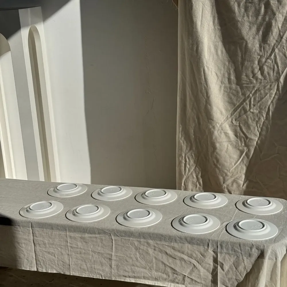 Assiettes au quotidien - Lot de 10 petites assiettes à dessert en céramique italienne Total - OFFICE OBJETS