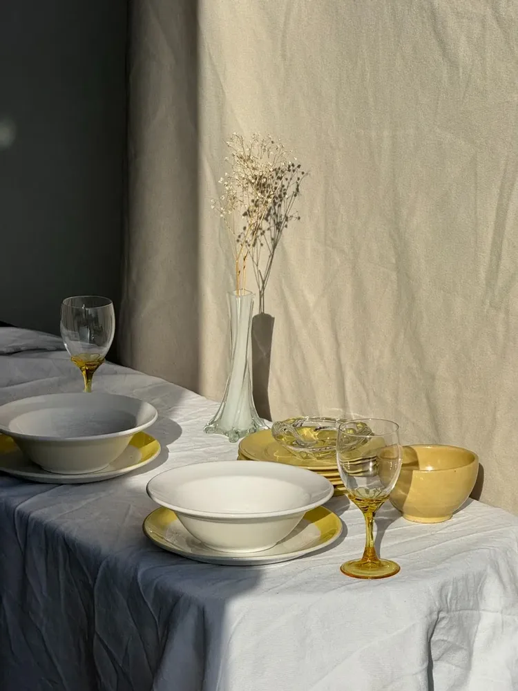 Everyday plates - Set of 6 small modern yellow dessert plates D19 - OFFICE OBJETS