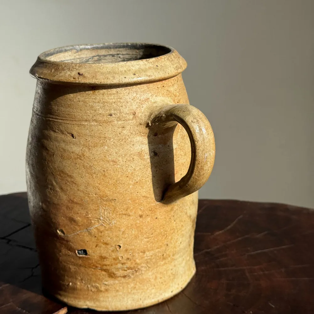 Everyday plates - Large oval matt stoneware pot with beige handle H21 D12 - OFFICE OBJETS