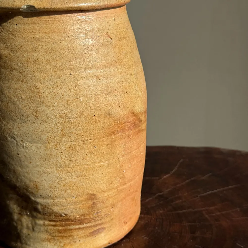 Everyday plates - Large oval matt stoneware pot with beige handle H21 D12 - OFFICE OBJETS