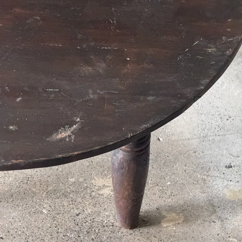 Coffee tables - Coffee table, antique round coffee table in Indonesian teak - OFFICE OBJETS