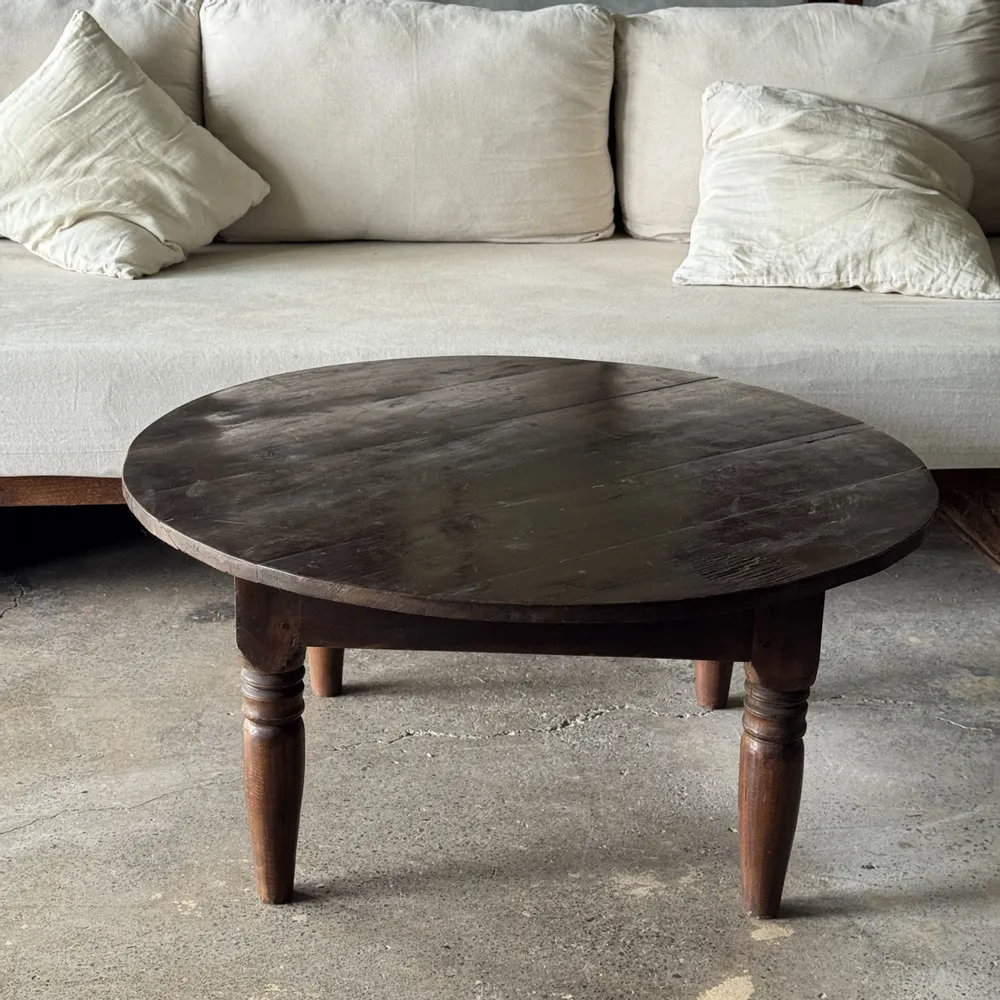 Tables basses - Coffee table, table basse ronde ancienne en teck indonésienne - OFFICE OBJETS