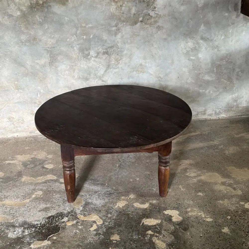 Tables basses - Coffee table, table basse ronde ancienne en teck indonésienne - OFFICE OBJETS