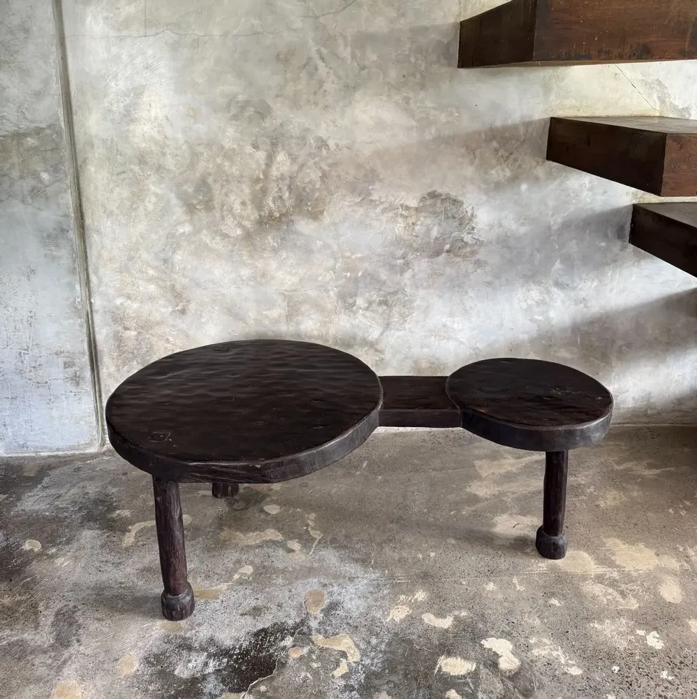 Tables basses - Grande coffee table, table basse tripode minimaliste en teck massif - OFFICE OBJETS