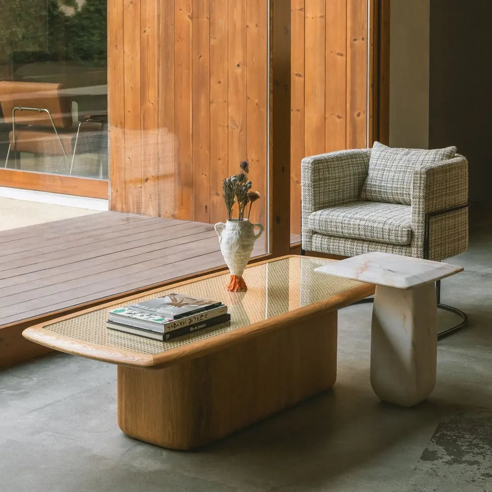 Tables for hotels - Bossa Side Table in Solid Estremoz Marble - DUISTT