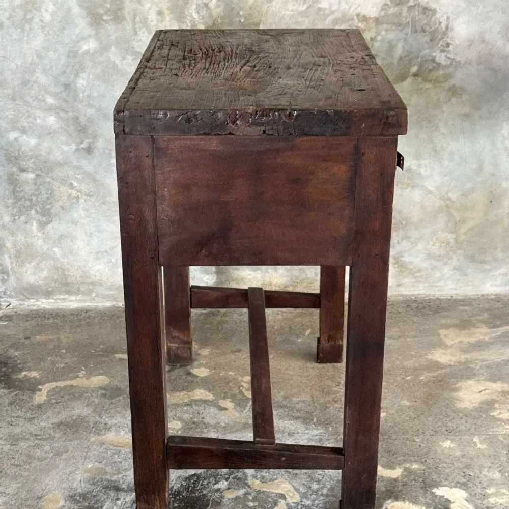 Commodes - Meuble de métier ancien indonésien en teck à deux tiroirs, entretoise - OFFICE OBJETS