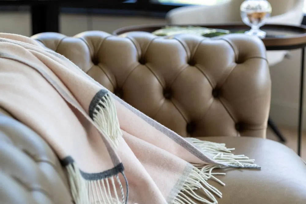 Plaids - Plaid doux en cachemire et laine mérinos MILANO Rosa Orlo - MOST-BLANKETS