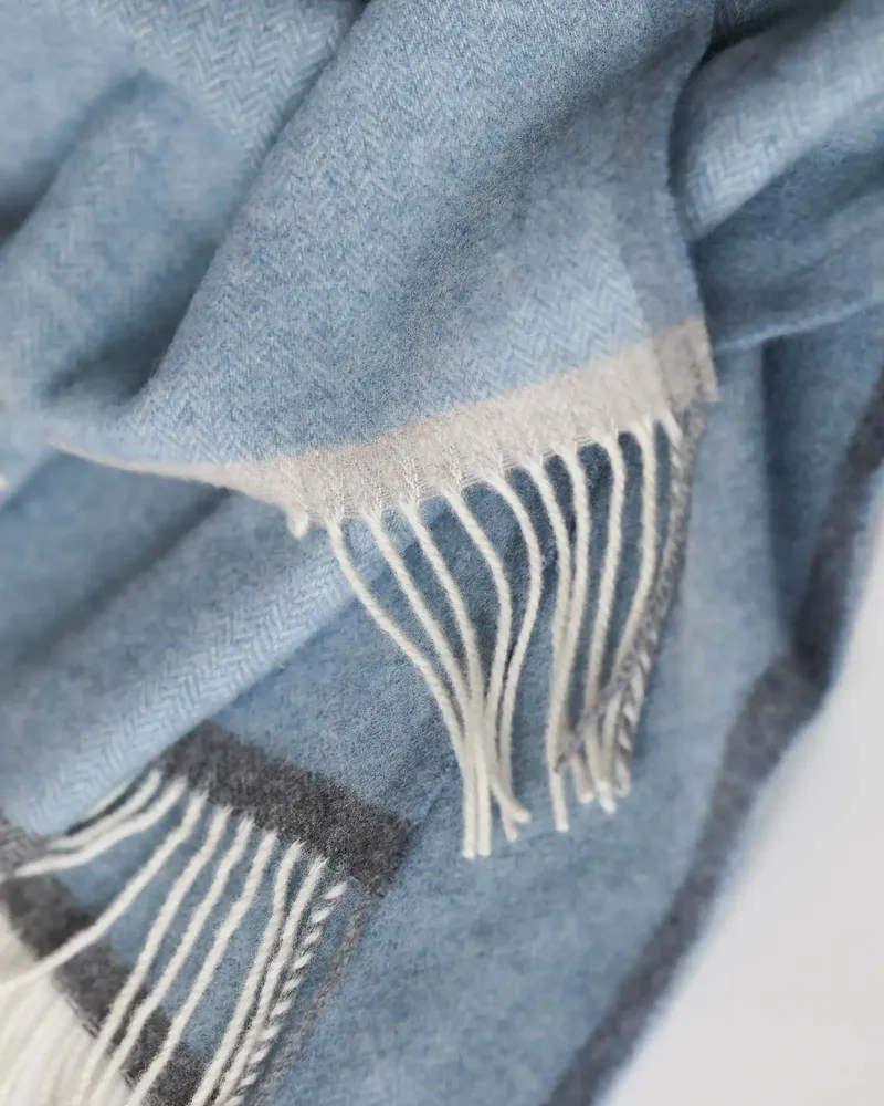 Plaids - Plaid doux en cachemire et laine mérinos MILANO bleu - MOST-BLANKETS