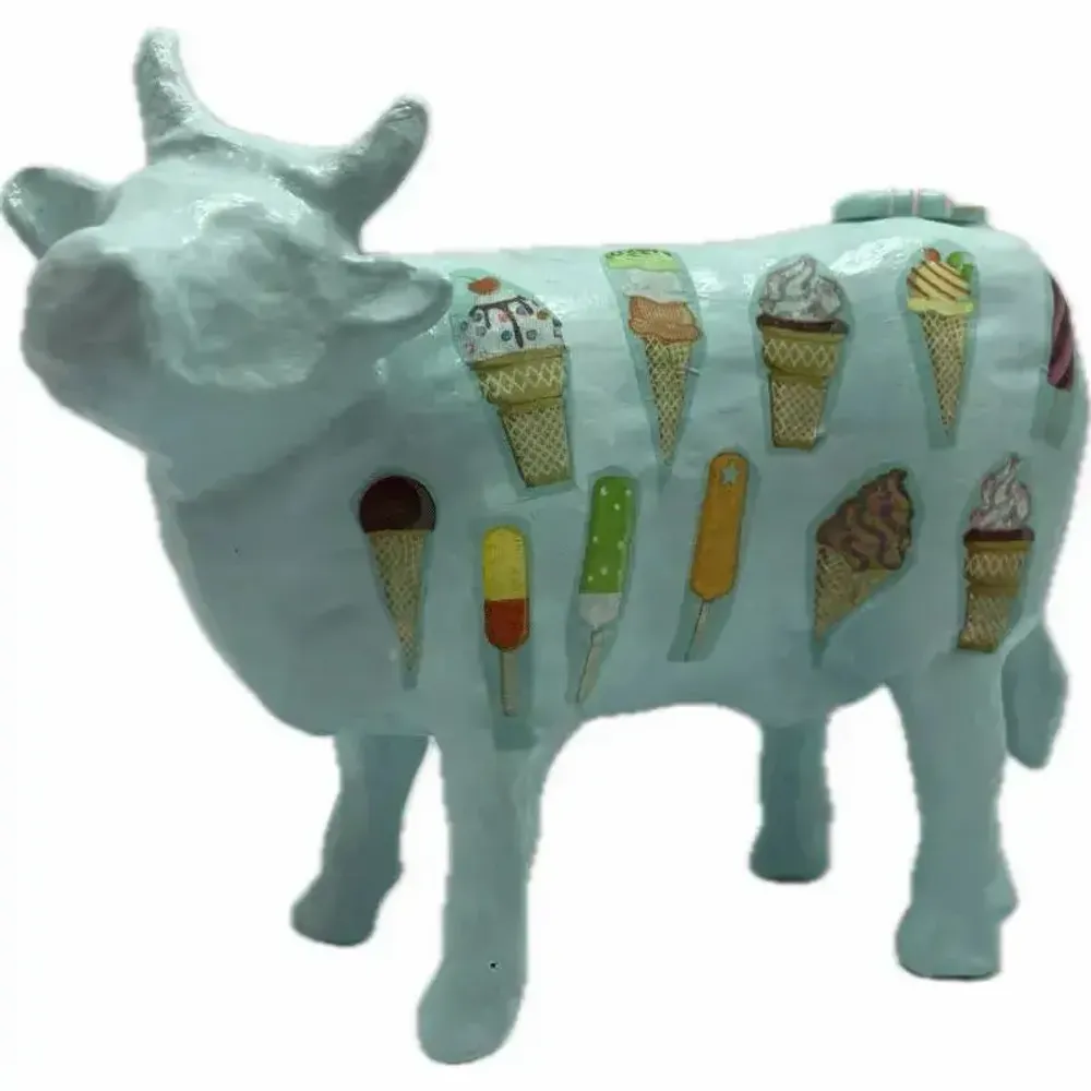 Objets design - Vache décorative la COWne Glacé : figurine gourmande et humour - VACHES ET COMPAGNIE