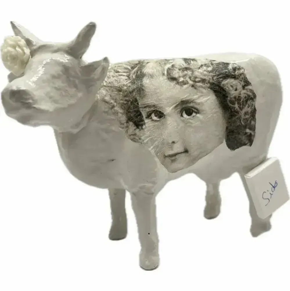 Design objects - Decorative cow the COWlette - VACHES ET COMPAGNIE