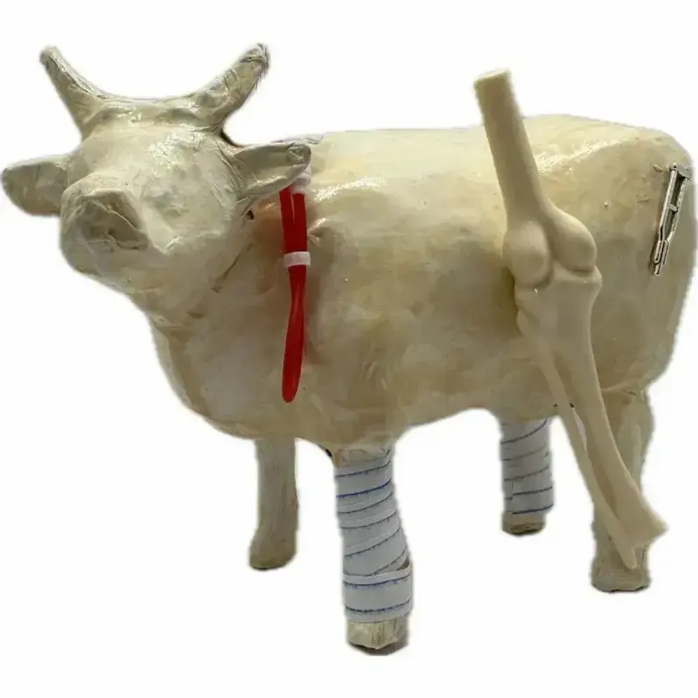 Objets design - Vache décorative la COWl du Fémur - VACHES ET COMPAGNIE