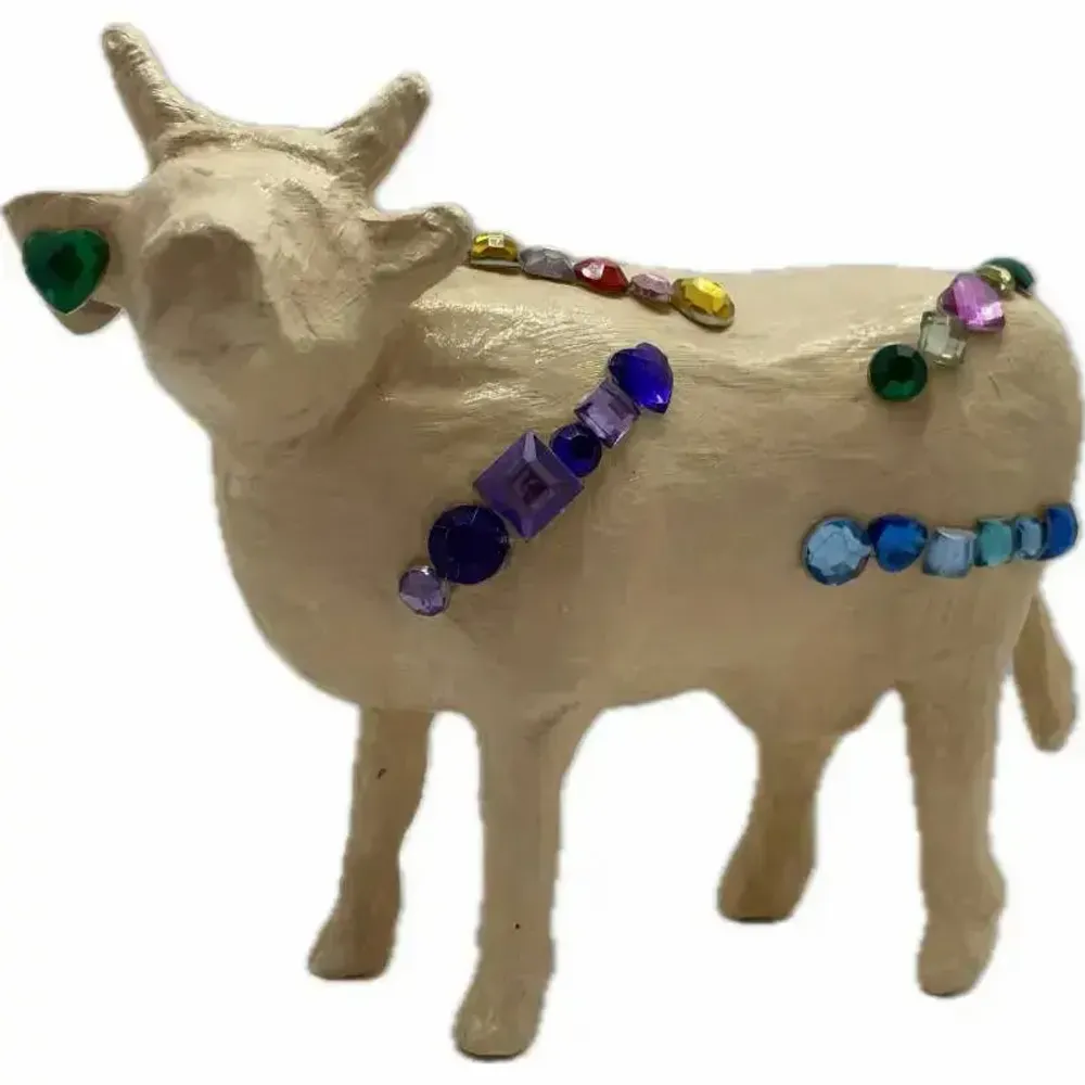 Design objects - Decorative cow La COWllier de la Reine - VACHES ET COMPAGNIE