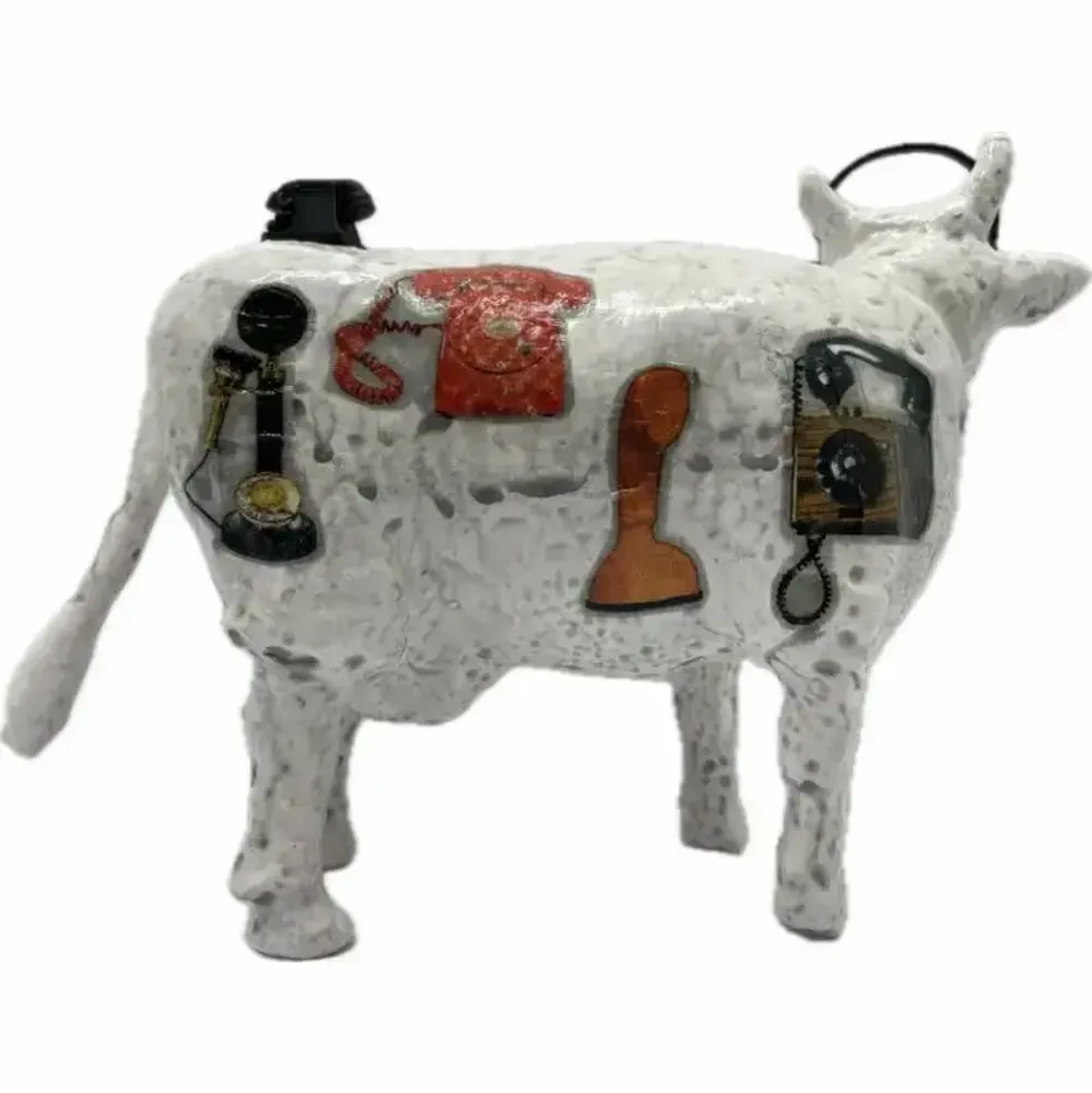 Objets design - Vache décorative la COWmmunicante - VACHES ET COMPAGNIE