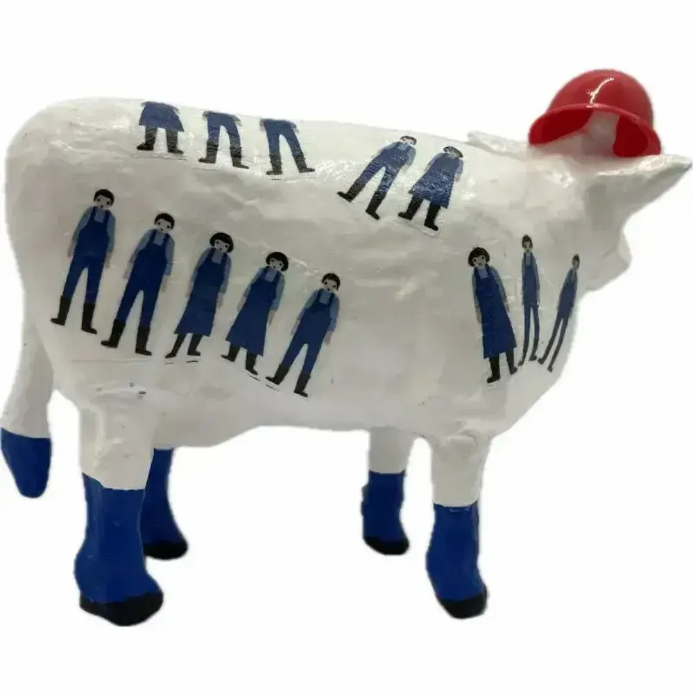 Objets design - Vache décorative la BriCOWleuse - VACHES ET COMPAGNIE
