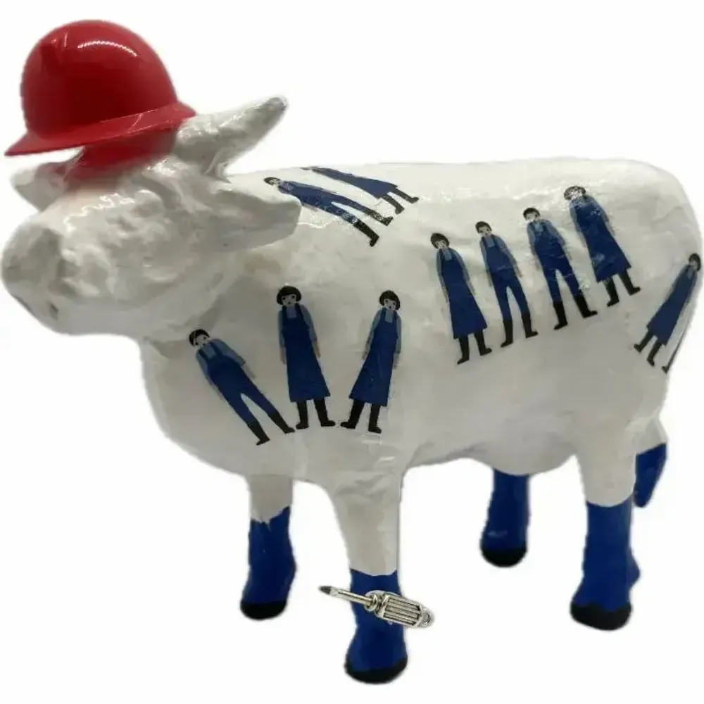 Objets design - Vache décorative la BriCOWleuse - VACHES ET COMPAGNIE