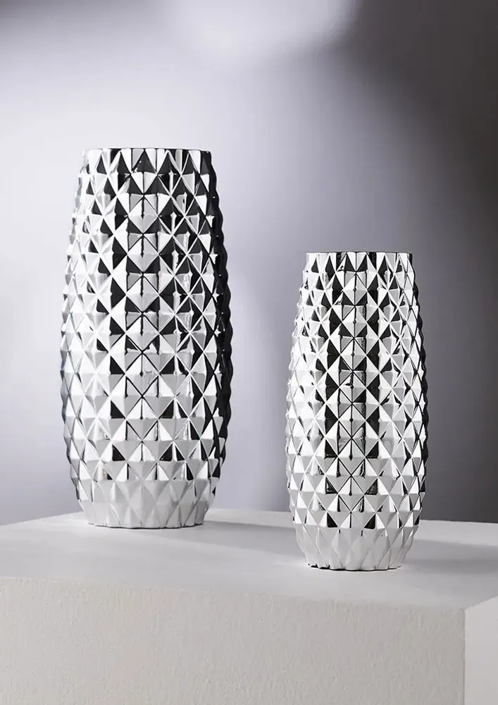 Objets design - Vase orné d'un « diamant » argenté - OTTAVIANI