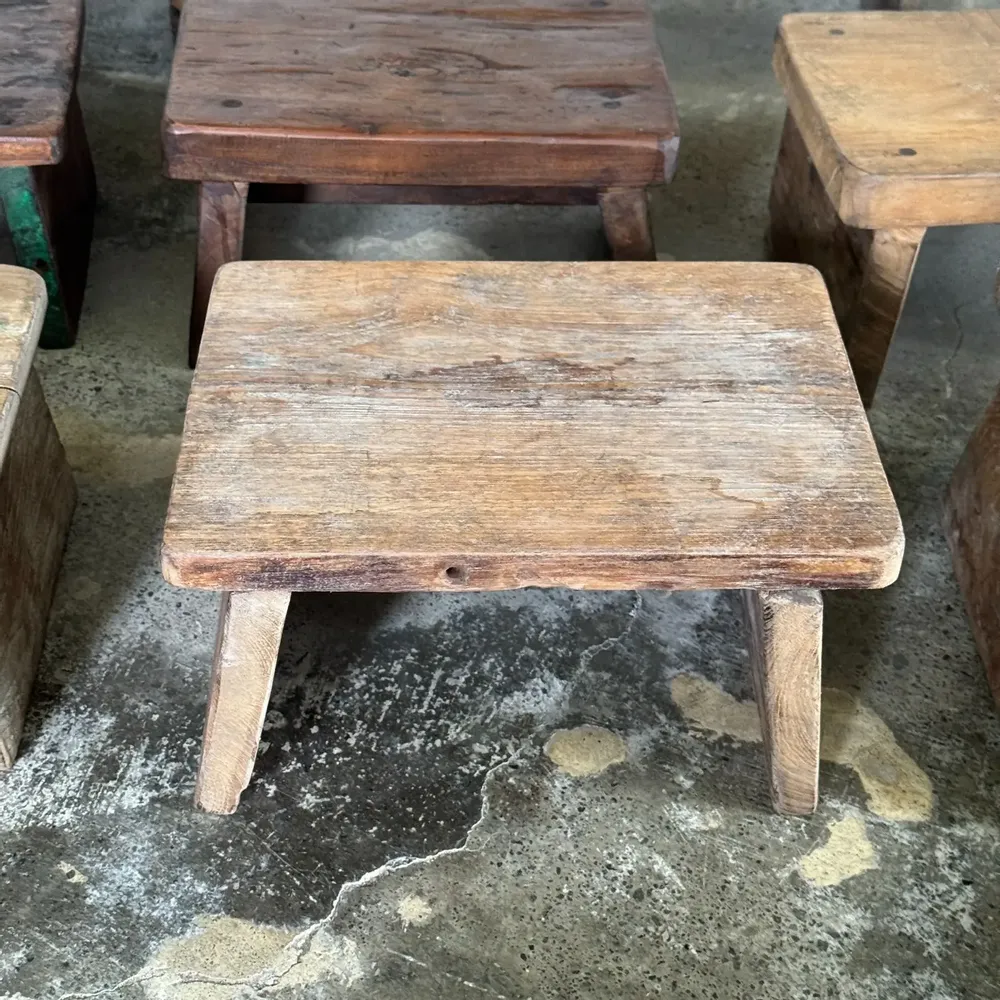 Tabourets - Petit tabouret d'appoint en teck ancien clair (3302) - OFFICE OBJETS