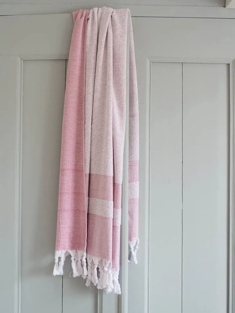 Pools - hammam towel with terry cloth, cerise - OTTOMANIA