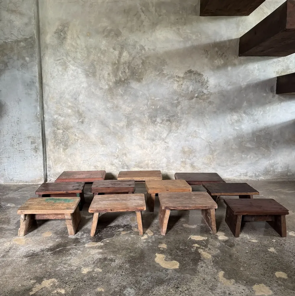 Repose-pieds - Petit tabouret d'appoint en teck upcyclé épais brun (3272) - OFFICE OBJETS