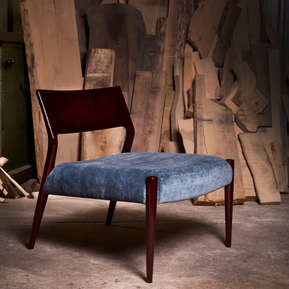 Chairs for hospitalities & contracts - Bossa armchair in High glossy lacquer Sikomoro wood - DUISTT