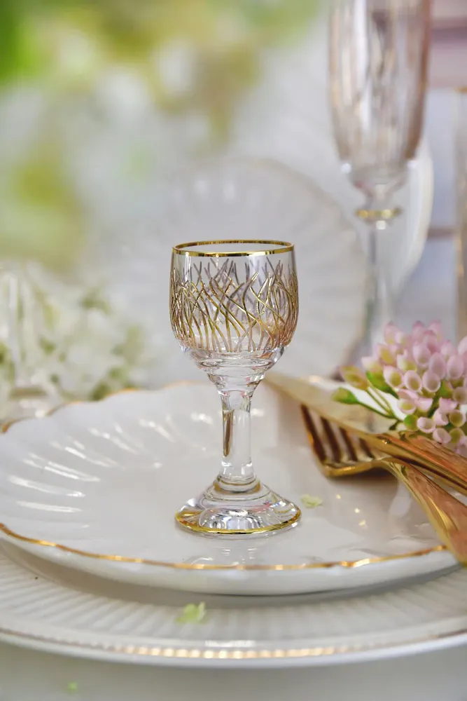 Verres à pied - verres à vodka à décor doré, 6 pièces Bloom Gold-BGF - COMBI POLAND GLASS DECORATOR