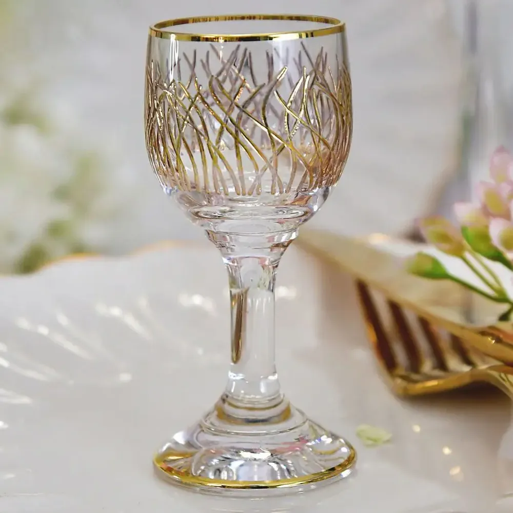 Verres à pied - verres à vodka à décor doré, 6 pièces Bloom Gold-BGF - COMBI POLAND GLASS DECORATOR
