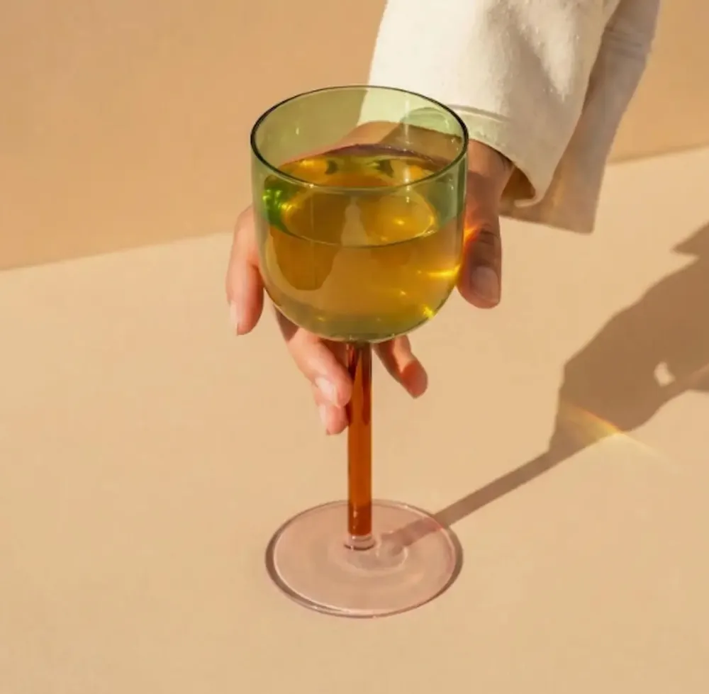 Stemware - Color Pop Wine Glass - Green, 7.5 x 2.8 Inches - CASA AMAROSA