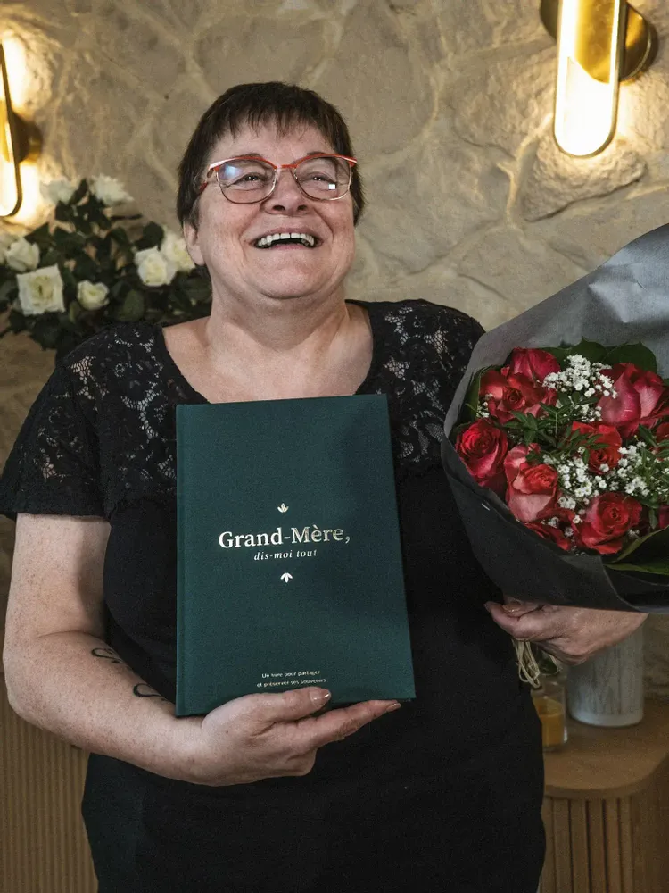 Gifts - Grandma Tell Me Everything Premium Edition Gift Book - DIS-MOI TOUT