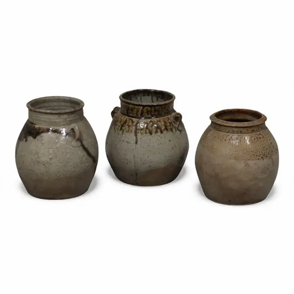 Ceramic - Old ceramic jar - PAGODA INTERNATIONAL