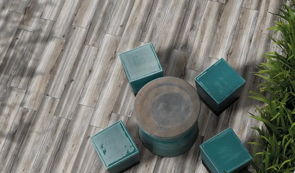 Revêtements sols extérieurs - Grès Cérame Effet Bois Gris Antidérapant 20X120 - EWKH1445 (Ceramishop.fr) - CERAMISHOP