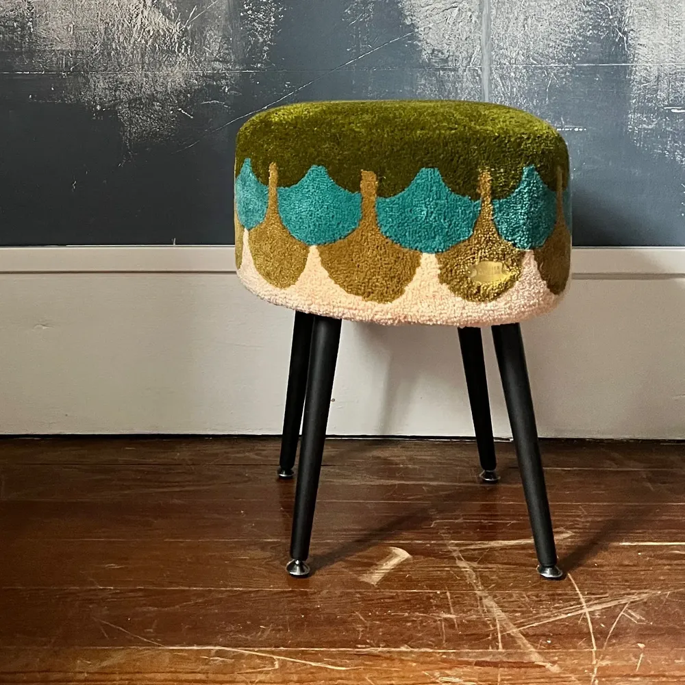 Design objects - End of sofa stool, wool, GLOW. - ATELIER SAGRADO