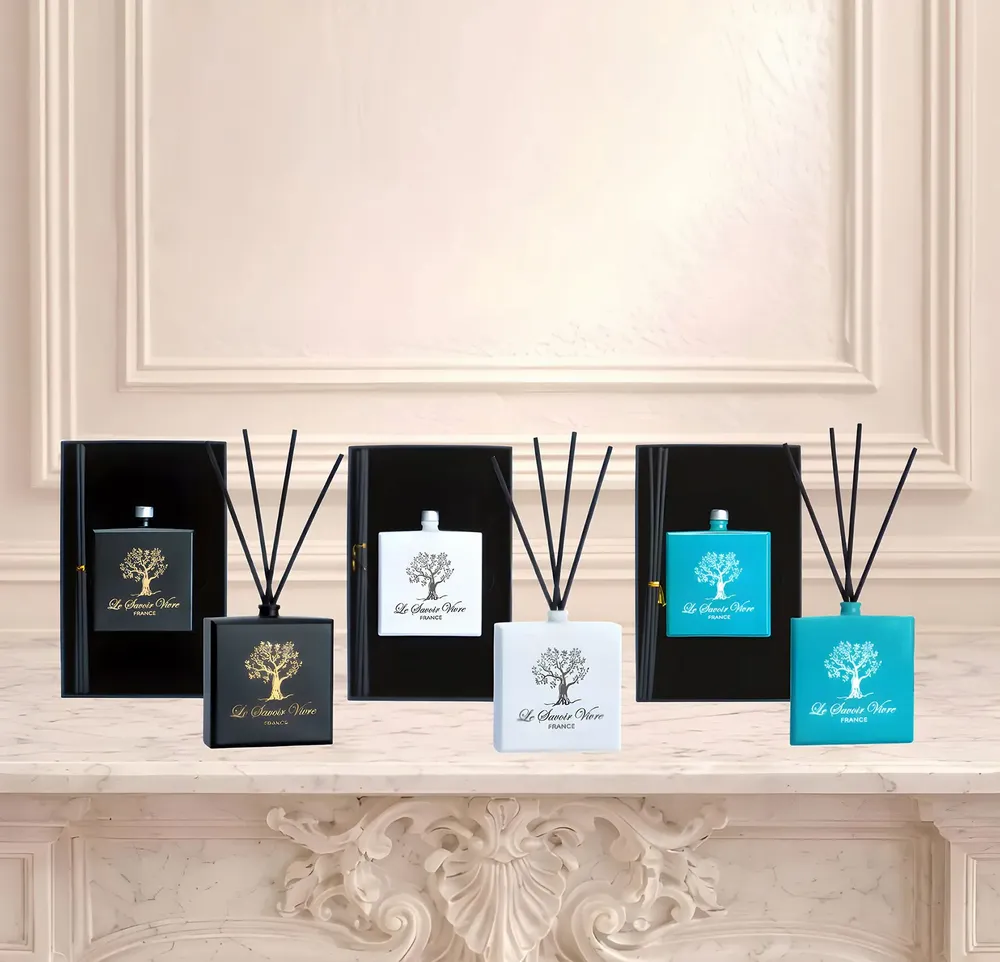 Cadeaux - Reed diffuser Flat .  Black  200 ml - LE SAVOIR VIVRE