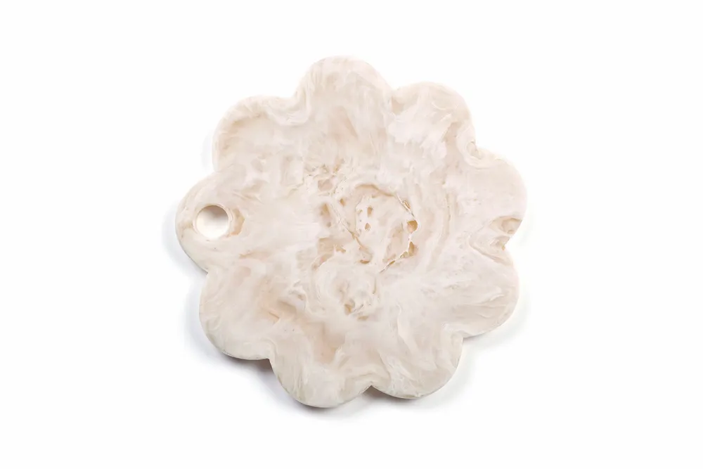 Everyday plates - Scallop Resin Cheese Charcuterie Board - 9 Inches - CASA AMAROSA