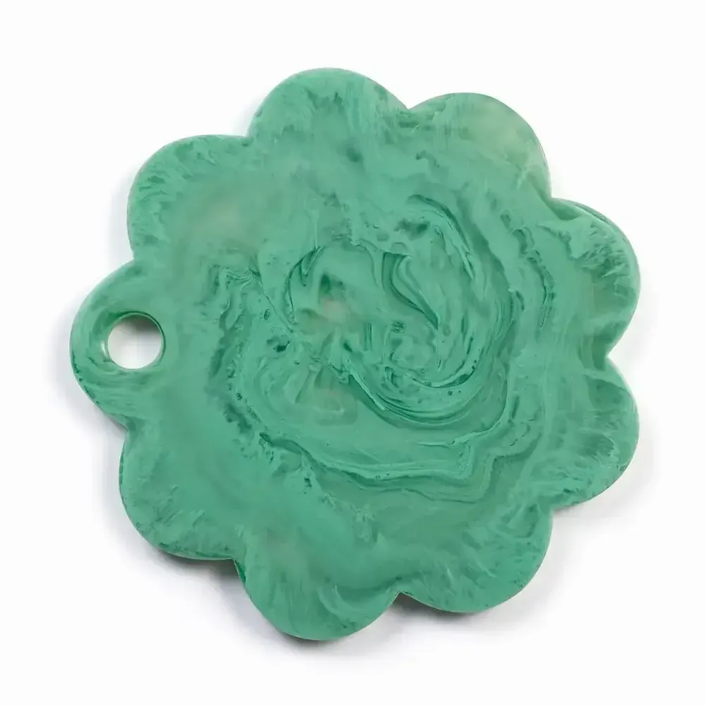 Everyday plates - Scallop Resin Cheese Charcuterie Board - 9 Inches - CASA AMAROSA