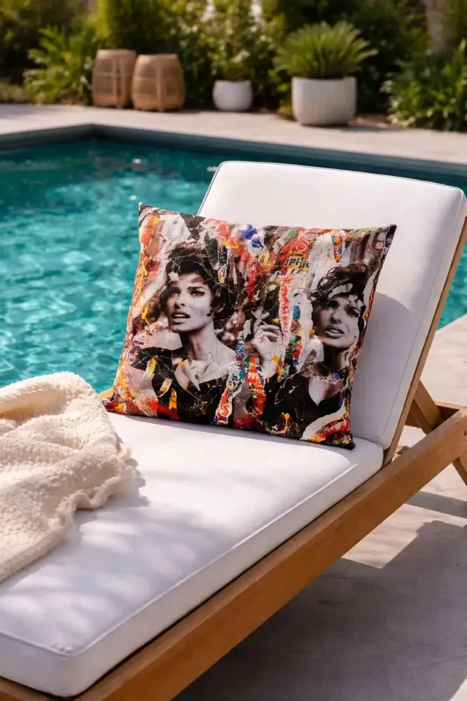 Tissus pour extérieurs - Coussin d'extérieur Linda 60 x 60 - Design by Anne Mondy - ARTDECORIS