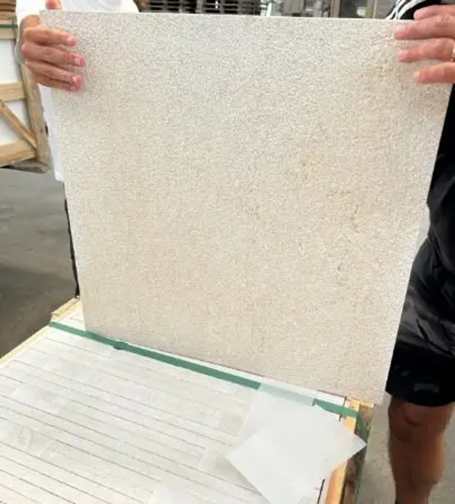 Piscines extérieures - Marbre Botticino Martelée - Épaisseur 2 cm | Multi-format Extérieur - SENINI STONE  -NATURAL STONE MADE IN ITALY-