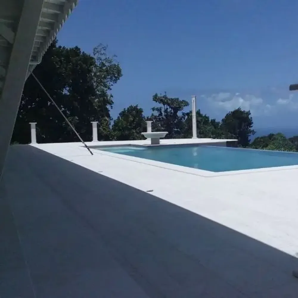 Piscines extérieures - Marbre Botticino Martelée - Épaisseur 2 cm | Multi-format Extérieur - SENINI STONE  -NATURAL STONE MADE IN ITALY-