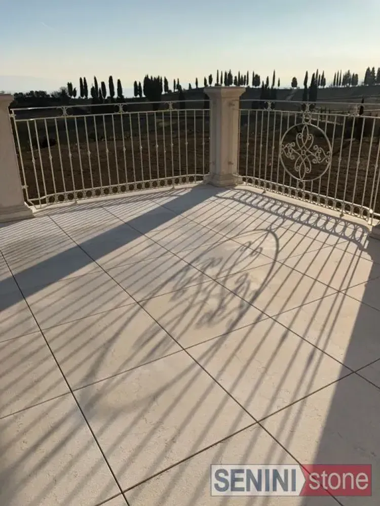 Piscines extérieures - Marbre Botticino Martelée - Épaisseur 2 cm | Multi-format Extérieur - SENINI STONE  -NATURAL STONE MADE IN ITALY-