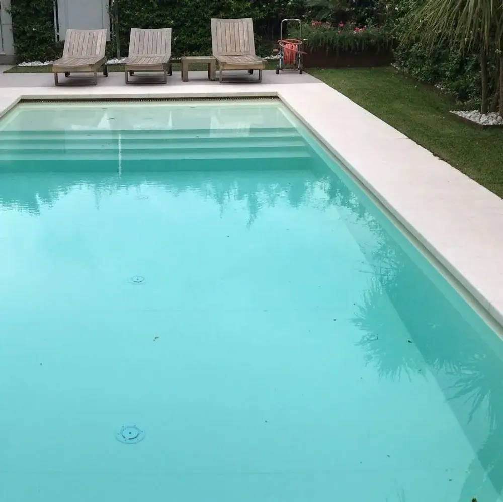 Piscines extérieures - Marbre Botticino Martelée - Épaisseur 2 cm | Multi-format Extérieur - SENINI STONE  -NATURAL STONE MADE IN ITALY-